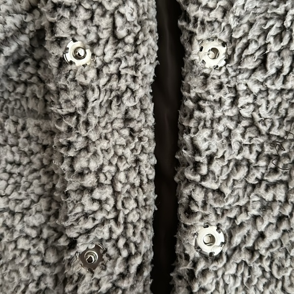 Soft comfy front button lightweight teddy jacket - Picture 2 of 3